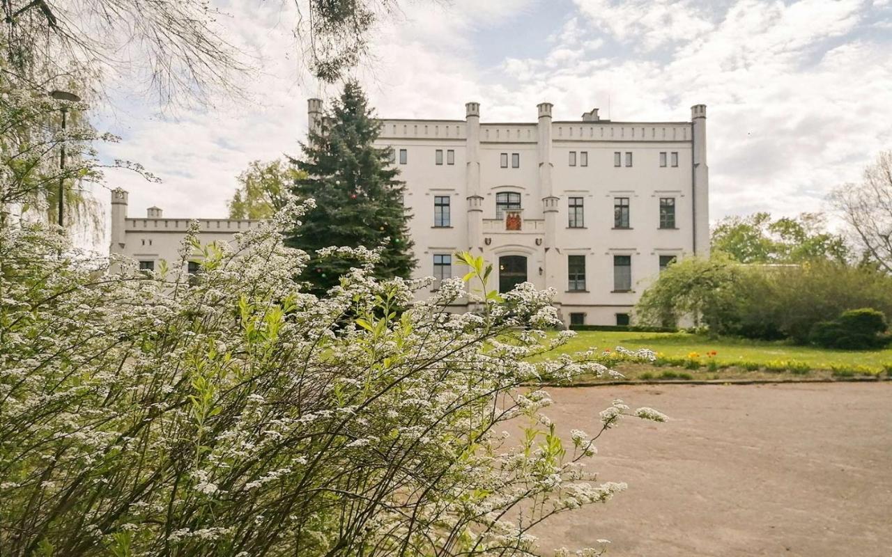 Palac Baloszyce Susz Eksteriør bilde